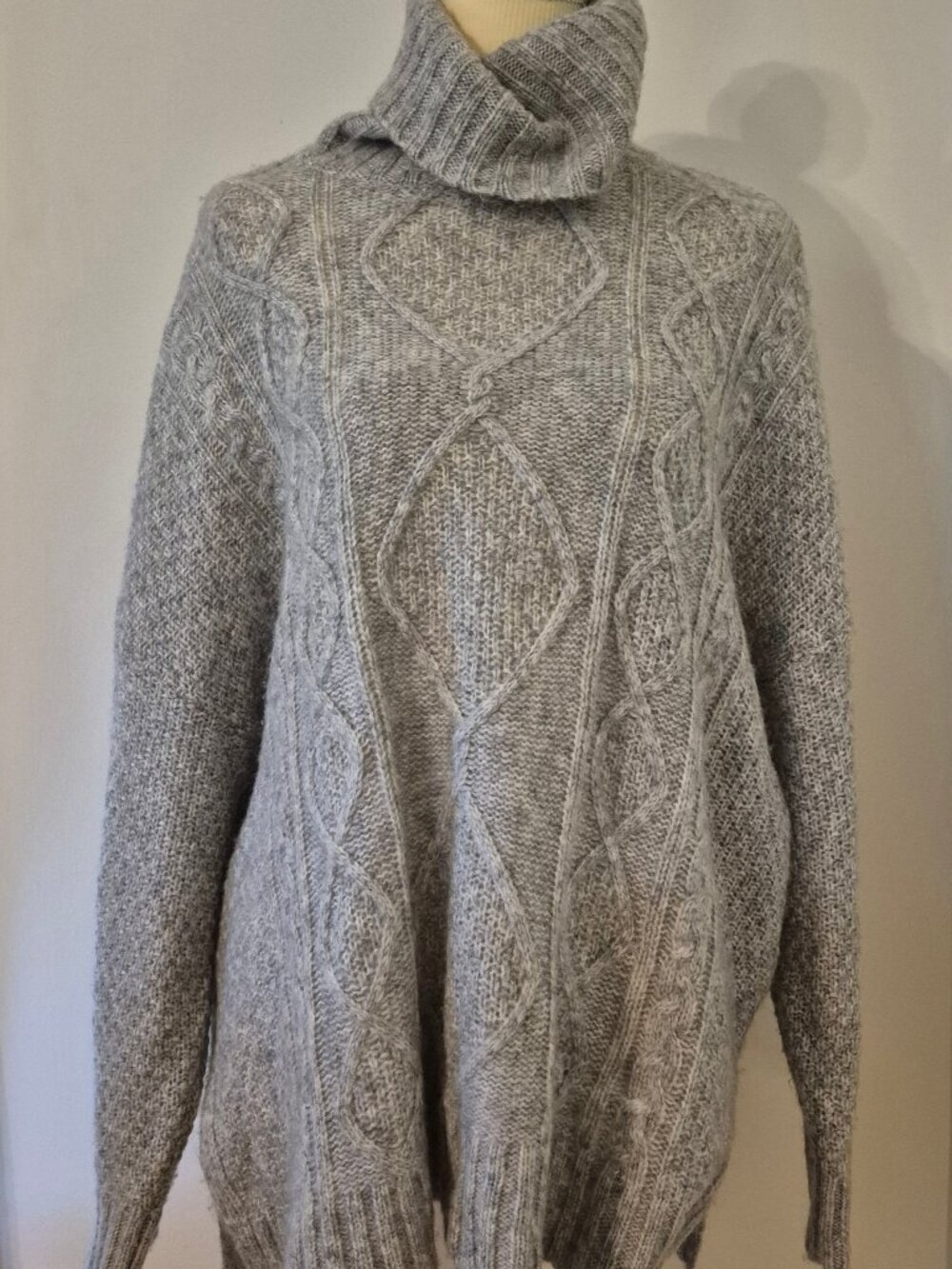 Aerie Oversized Cable Knit Turtleneck Sweater Gray Wool Blend Chunky Knit Cozy